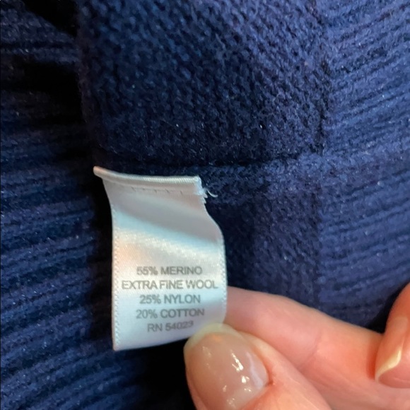 Banana Republic wool-blend sweater - Picture 4 of 4